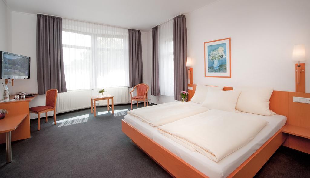 Hotel Hollmann Halle  Εξωτερικό φωτογραφία